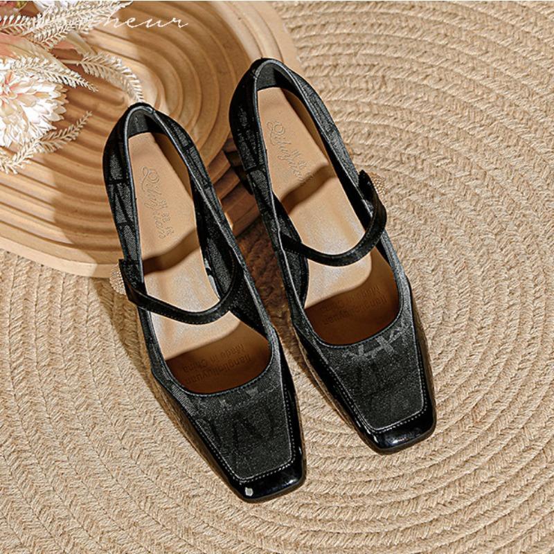 Fashion One Line High Heels for Women 2025 New Style Square Toe Thick Heel Mary Jane Single Shoes Large French Red Wedding Shoes Pumps