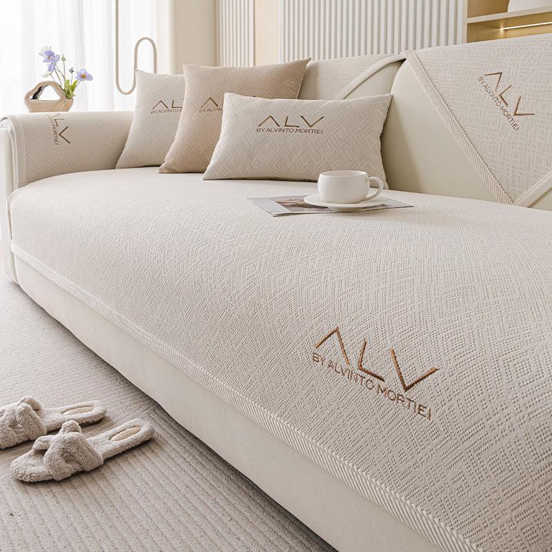 

Chenier Sofa Cushion, Universal In All Seasons, Non-Slip, Light Luxury, High-End Seat Cushion, Simple And Modern Straight-Row Sofa Cover 70*70cm