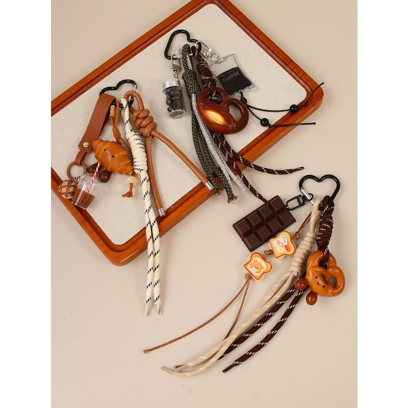 Creative Ins Wind Alkaline Water Bread Pendant Pendant, Fashion Versatile Personalized Bag Pendant Keychain Female