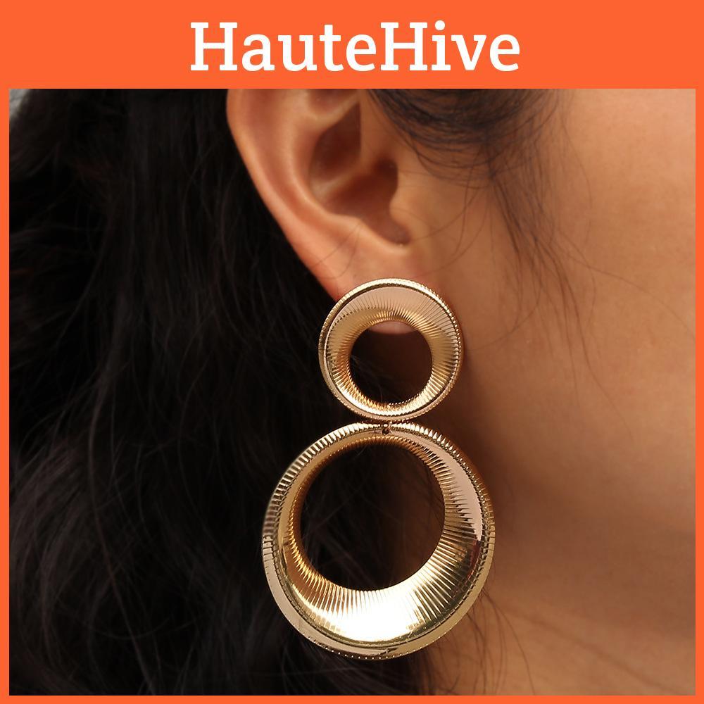 Metal Elegant Earrings With Geometric Shape And Gold Finish For Gift Women