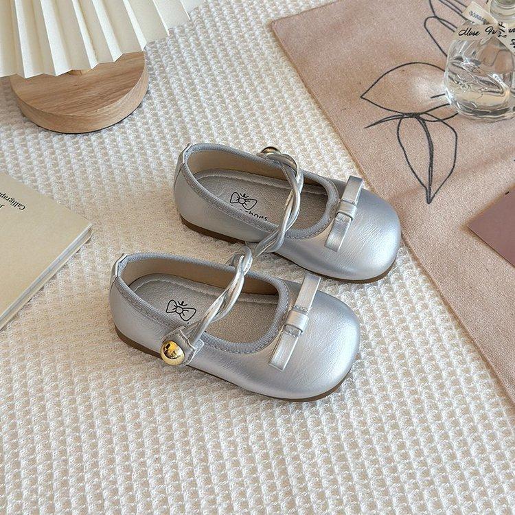 Korean version of girls' Xiaoxiangfeng soft-soled single shoes 2025 spring and autumn new children's princess shoes small leather shoes single shoes 
