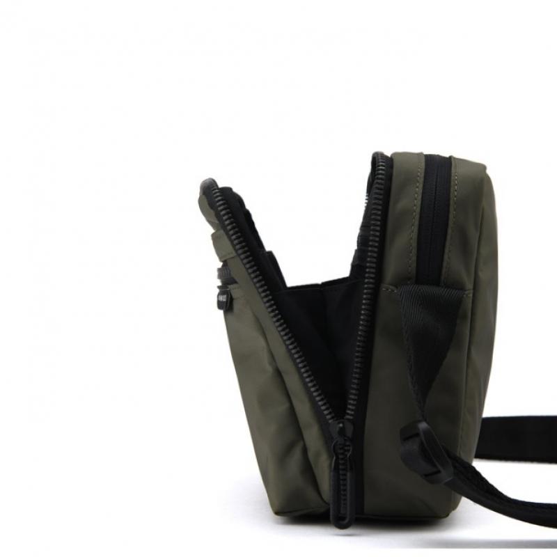 Mandarina Duck Crossbody Gjt03024