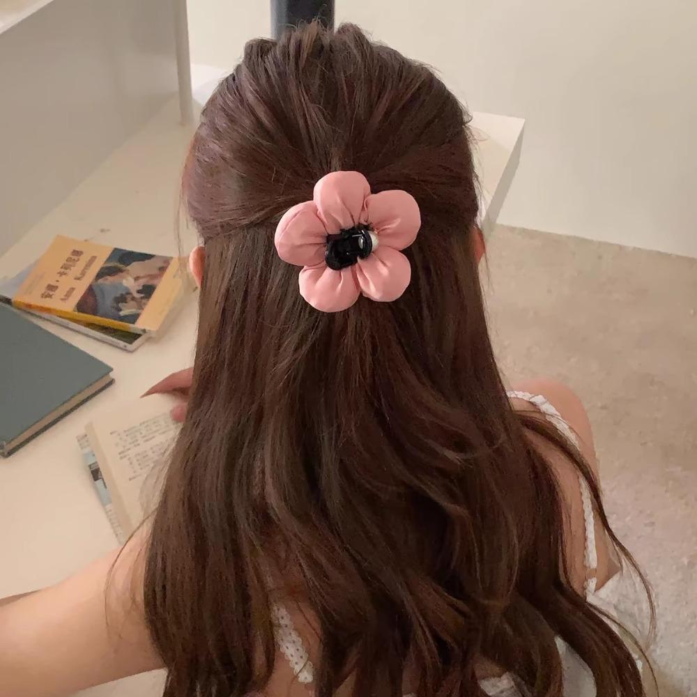 2pcs Korean Style Sponge Puff Flower Hair Claw Pearl Exaggerated Crab Clip  Daily
