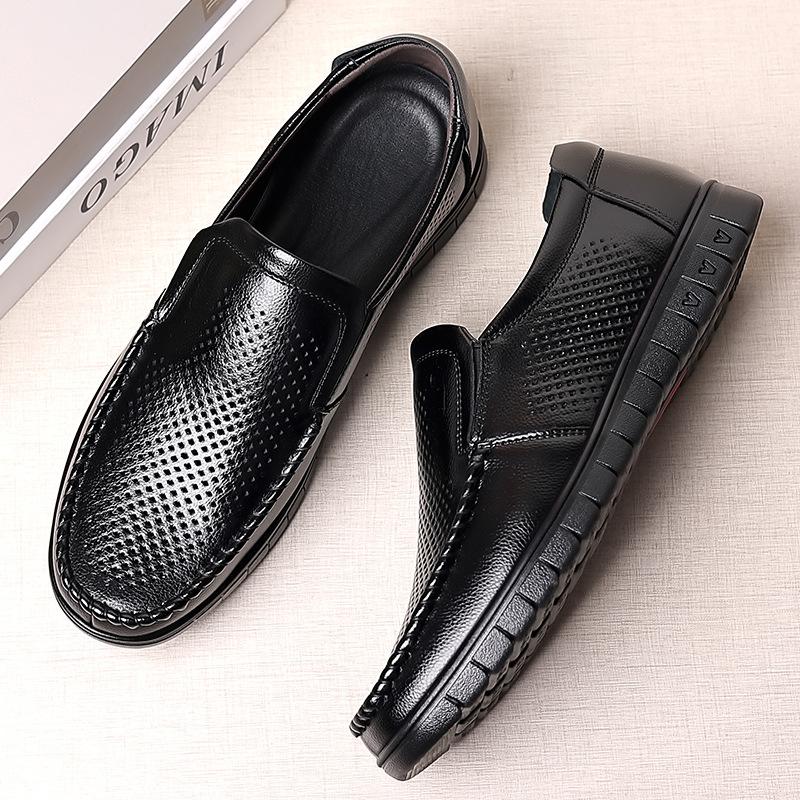 2025 new men's shoes summer sandals leather breathable hollow leather shoes men's casual hole shoes middle-aged and elderly fathers