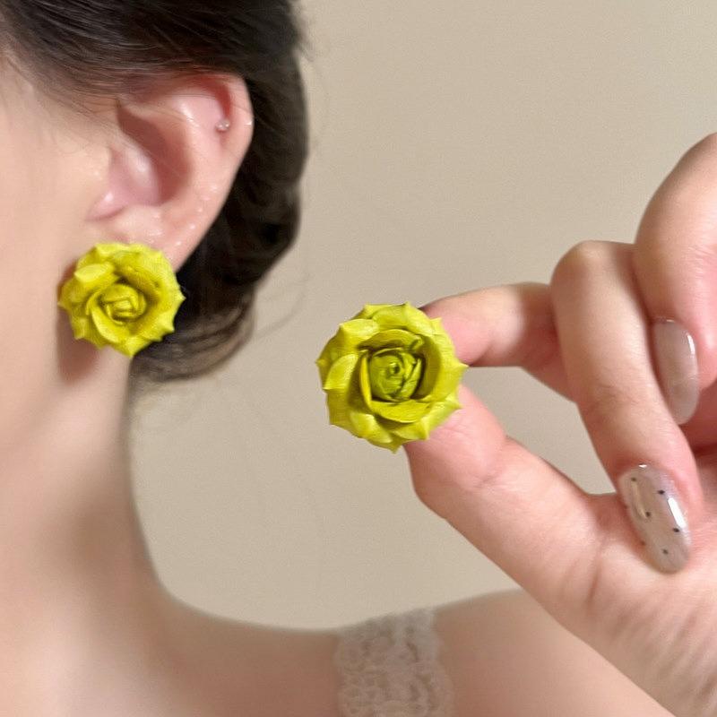 Silver Needle Resin Flower Pendant Earrings Fresh and Sweet Cute Wind Earrings Commuter Elegant Earrings Design Sense Niche