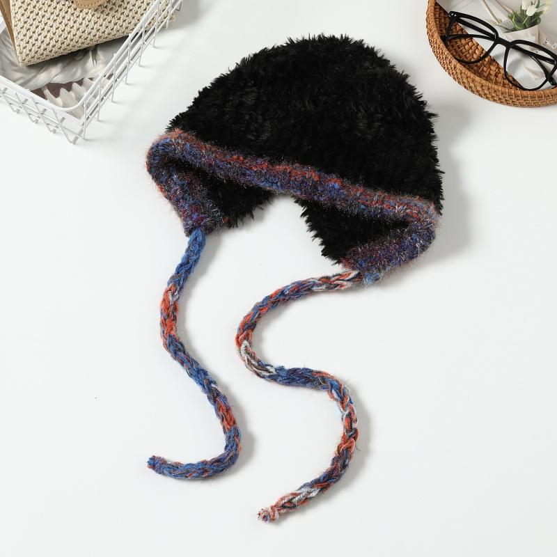 

Женская осенне-зимняя плюшевая шапка с милым медведем на шнуровке, уличная ветрозащитная теплая шапка для защиты ушей, маленькая вязаная шапка со сладким лицом one size fits all чёрный