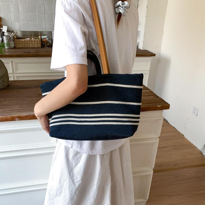 Lightweight Versatile Canvas Bag Women's New Commuter Versatile Shoulder Bag Portable Tote Bag