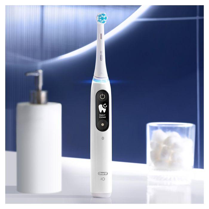 Oral-b io 6n - avec etui de voyage - blanche - brosse à dents électrique connectée