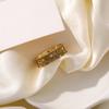 Huajie Vintage Herren Goldfarbe Gravurmuster Klassisch Bankett für Herren Ring Einzigartiges Temperament Trend