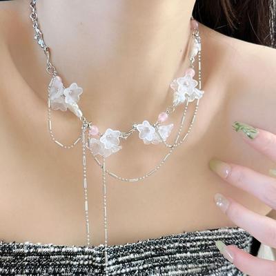 French Design Sakura Necklace Light Luxury Clavicle Chain Cherry Blossom Necklace  Summer Jewelry