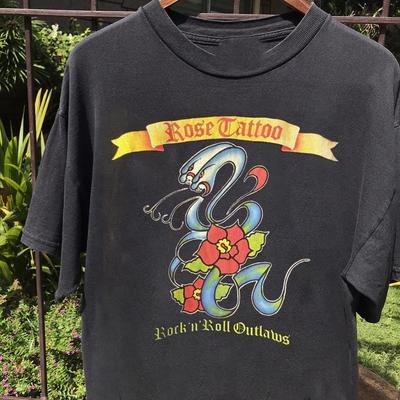 Üst giysisi – T-shirtler