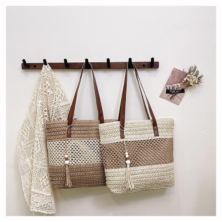 Handwoven Straw Tote Bag for Women Summer Beach Vacation Style Picnic Handbag CLE