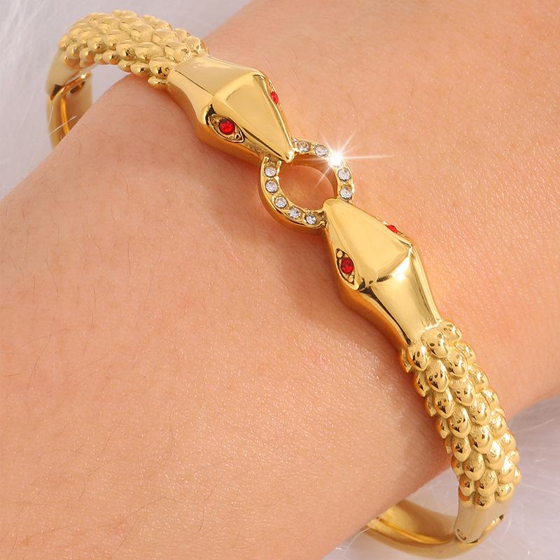 Women's Light Luxury and High-end Double Snake Head Red Versatile Design Exaggerated Jewelry Bracelet