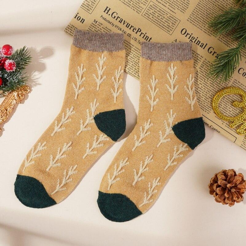 Fashion Color Contrast Women's Christmas Tree Wool Socks Autumn Winter Japanese Vintage Thickened Warm Soft Comfortable Socks