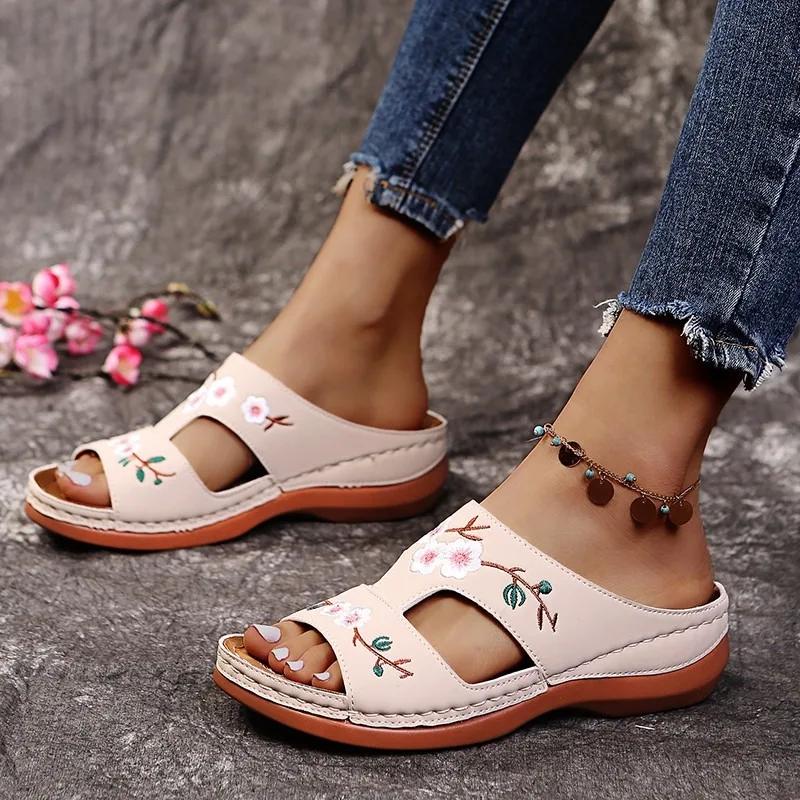 Fashion Women's Wedge Slippers Summer New Round Head Open Toe Embroidery Sewing Car Casual Comfortable Soft Sole Non-slip Slippers