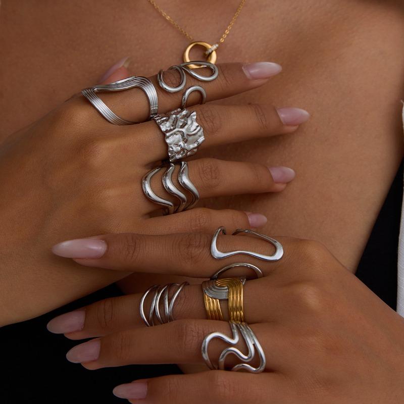 Ring Titanium Steel Jewelry of Luxurious and High-end Style Finger Ring Stainless Steel Accessory