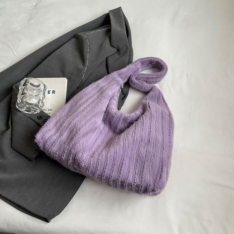 Plush Underarm Tote Bag Women's Bag 2023 New Winter Concise Single Shoulder Commuter Bag