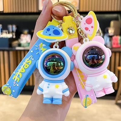 Porte-clés Ours Astronaute:  Pendentif Dessin Animé Mignon pour Voitures ou Sacs à Dos - Cadeau Idéal pour Couple.