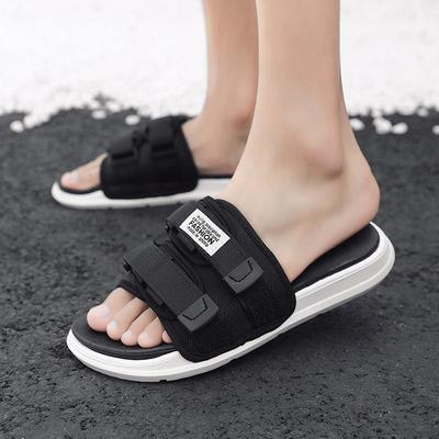 Slippers voor Heren, Zomerkleding, Koreaanse Versie Koppel, Anti-Slip Strand Trend, Hong Kong Stijl Coole Slippers