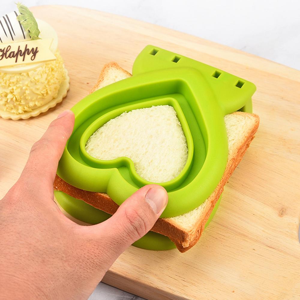 Sandwich Cutting Mold Heart Design Stainless Bread Cutter And Sealer Breakfast Toast Cookie Press Cutter For Kids Breakfast