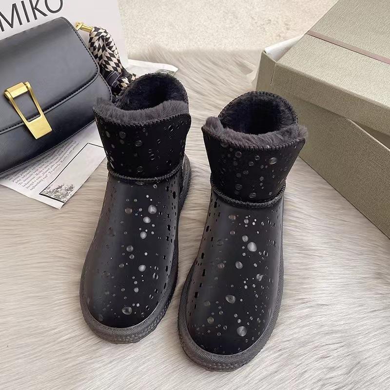 

2025 winter new old Beijing cotton shoes non-slip soft-soled snow boots high-top warm cotton shoes versatile women s cotton shoes 41