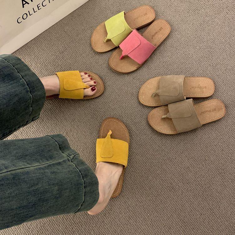 French flat bottom one-word toe slippers women's summer wear 2025 summer new fashion casual beach sandals