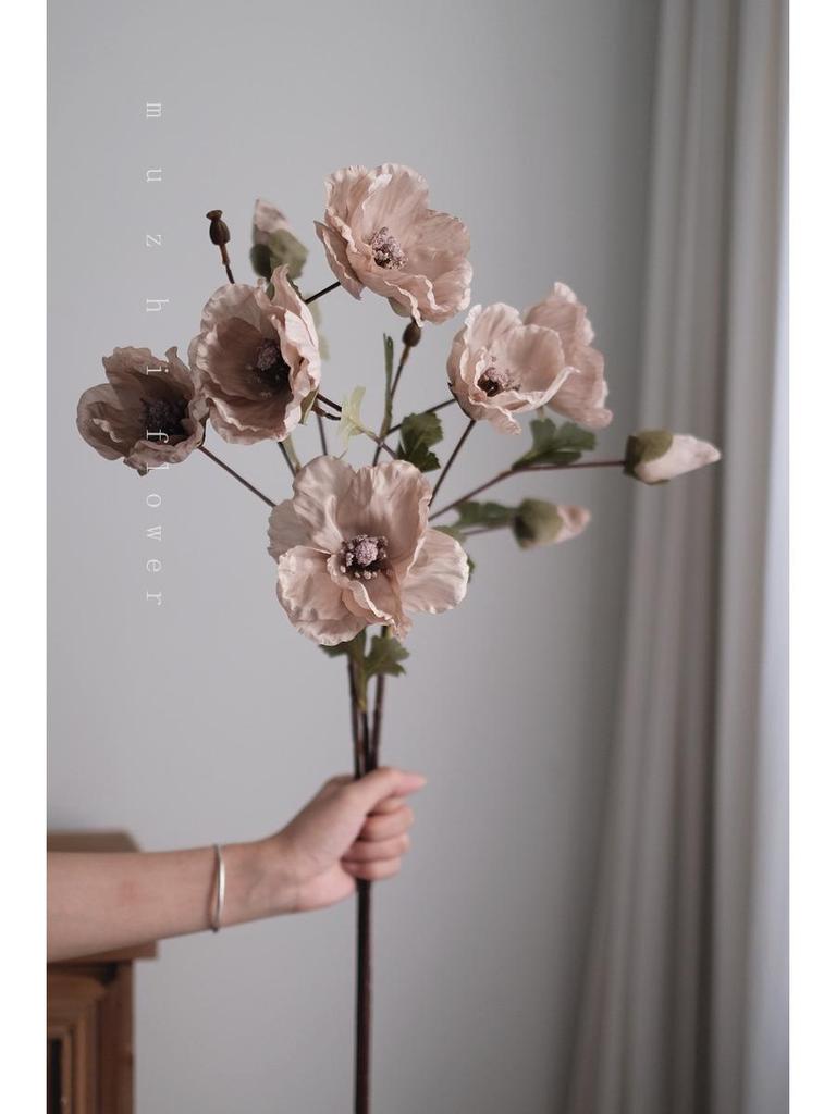 Vallmo Konstblommor - Lyxig Blomsterbukett för Vardagsrumsinredning