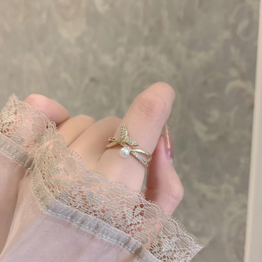 Vintage Exquisite Pearl Mermaid Ring Unique Aesthetic For Fashionable Women Great For Giving Gift