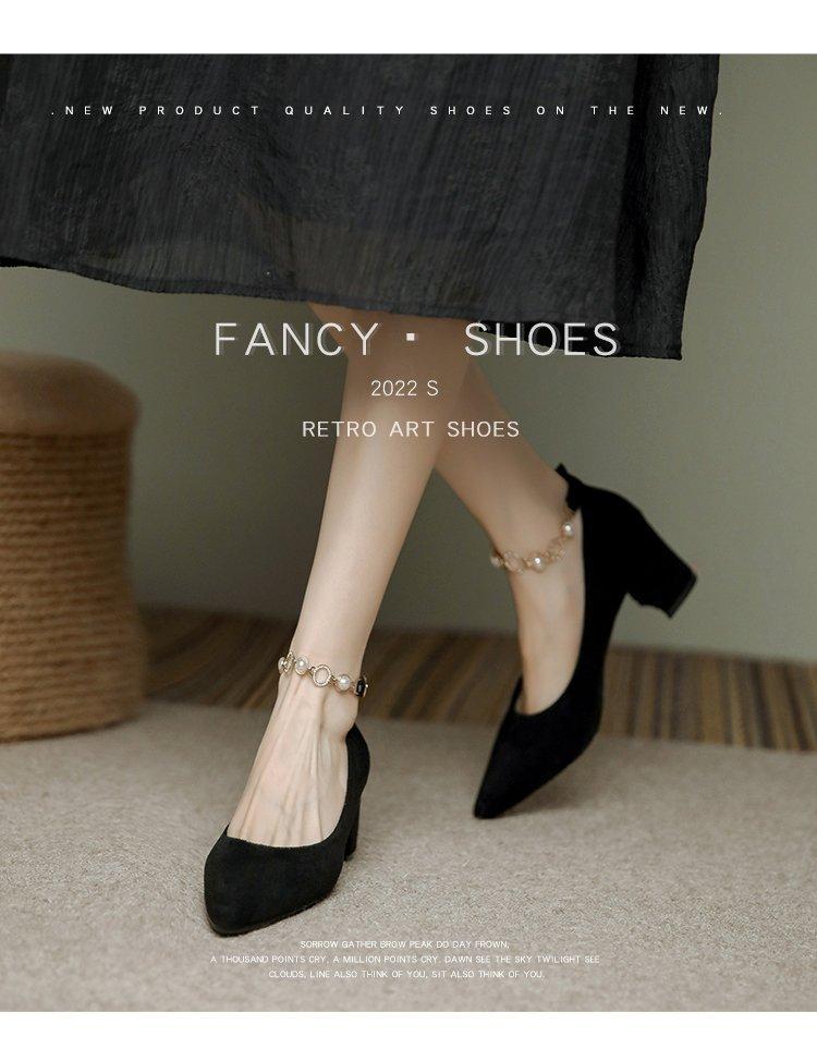 Schwarze kleine High Heels neue weniger spitze dicke Absätze sexy professionelle mittelhohe Pumps