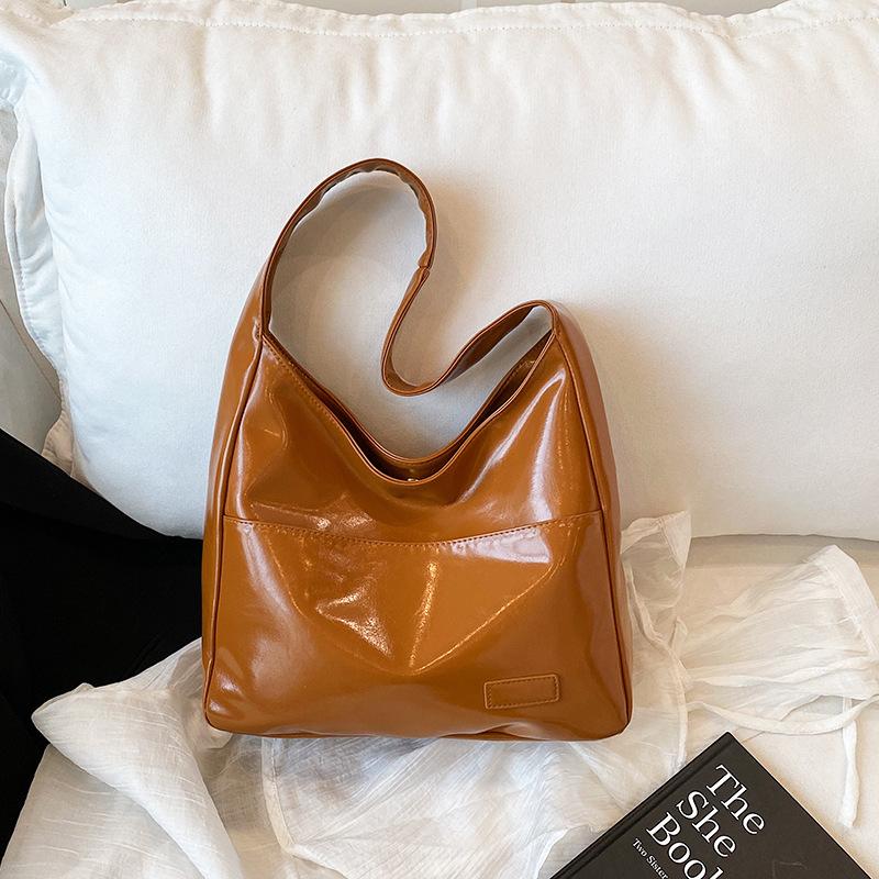 

Large capacity Maillard 2025 new soft leather tote bag casual versatile commuter shoulder bag simple underarm bag women коричневый