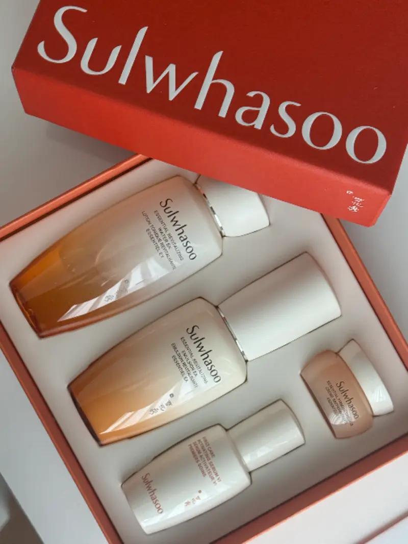 

SULWHASOO Essential Trial 2-Piece Kit (Jaumsoo EX 75 ml + Jaumeyak EX 60 ml) Jaumsoo EX 75 ml + Jaumeyak EX 60 ml