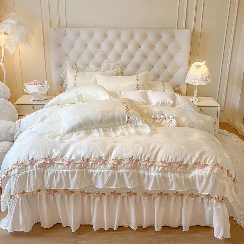 

4 предмета Чистый хлопок Французские цветы Кружево Рюши Принцесса Свадебный Постельный комплект Пододеяльник Стеганое покрывало Юбка для кровати Наволочки Queen 200X230cm 4pcs