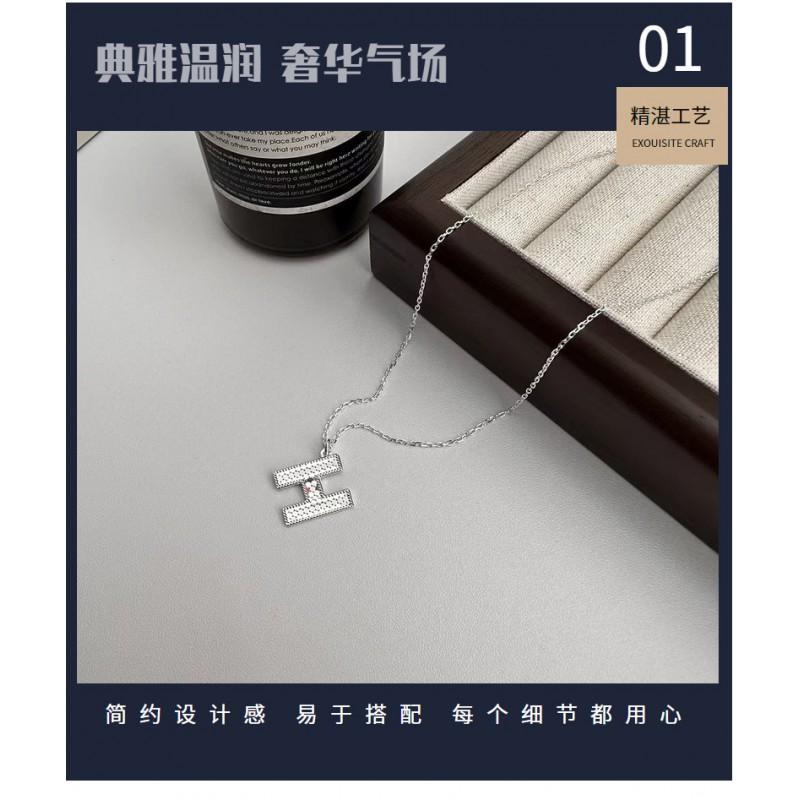S990 Letter H Pendant Necklace Women Double-Sided Light Luxury Versatile Clavicle Chain