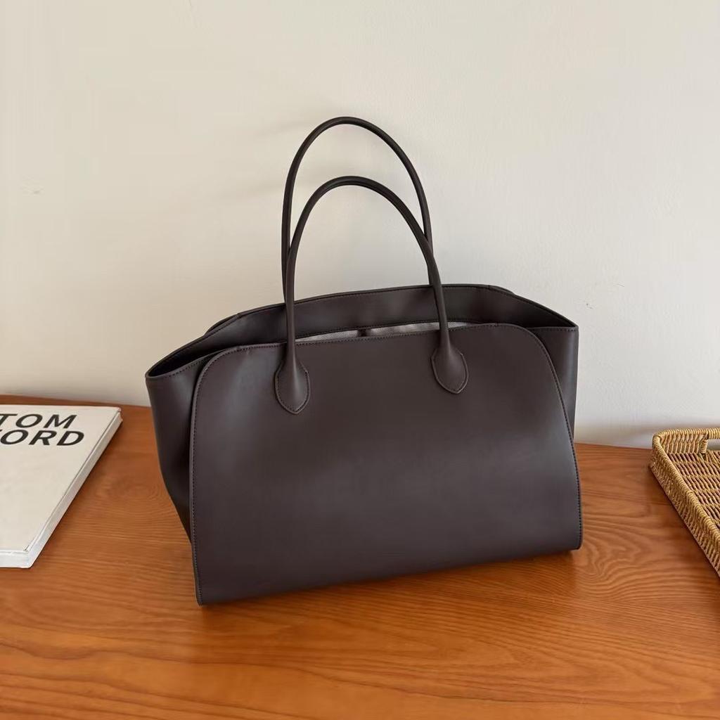 High Quality Minimalist Tote Bag With Niche Design New Neutral Black Wing Commuting Shoulder Bag Casual Bag