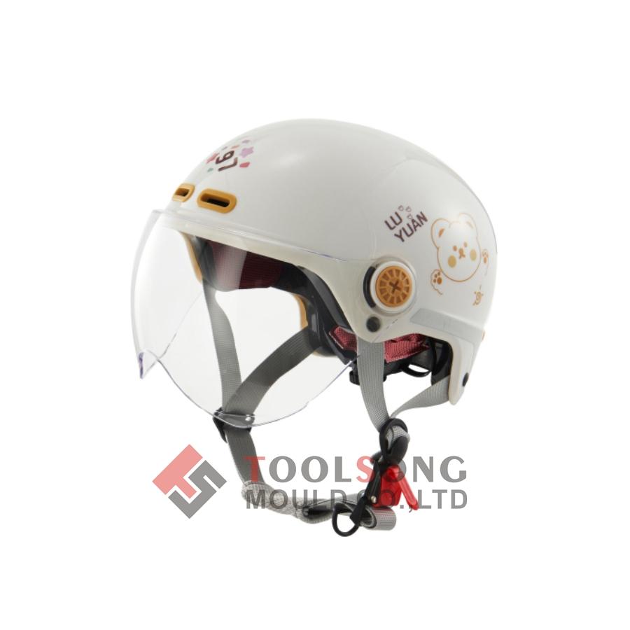 New Arrival Safety Protection Plastic Motorcycle Accessories Helmet Plastic High Quality Helmet Electric Scooter Helmet