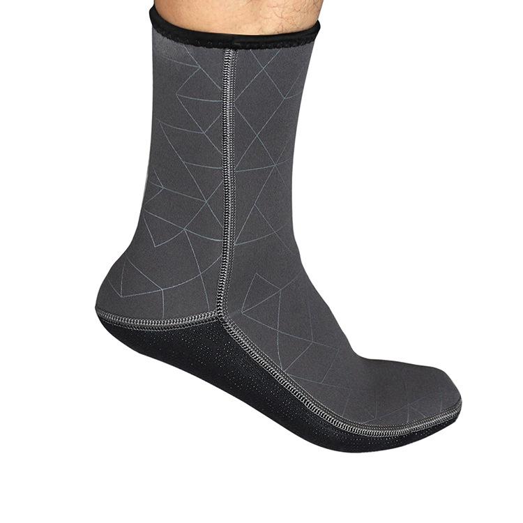 1833 Thick 3mm Warm Non-Slip Diving Socks for Men & Women - Comfortable, Super Elastic Winter Swim & Snorkel Beach Socks