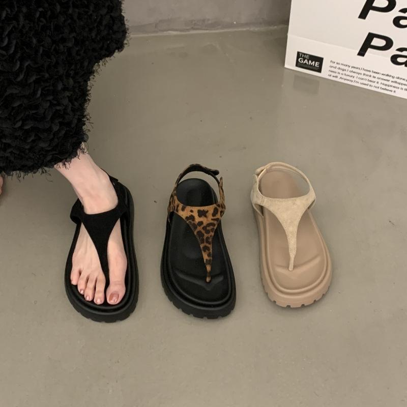 Retro Fashion Simple Versatile Outer Wear Flip-flops Women's Summer New Thin and Heightened Muffin Thick Bottom Cool Slippers