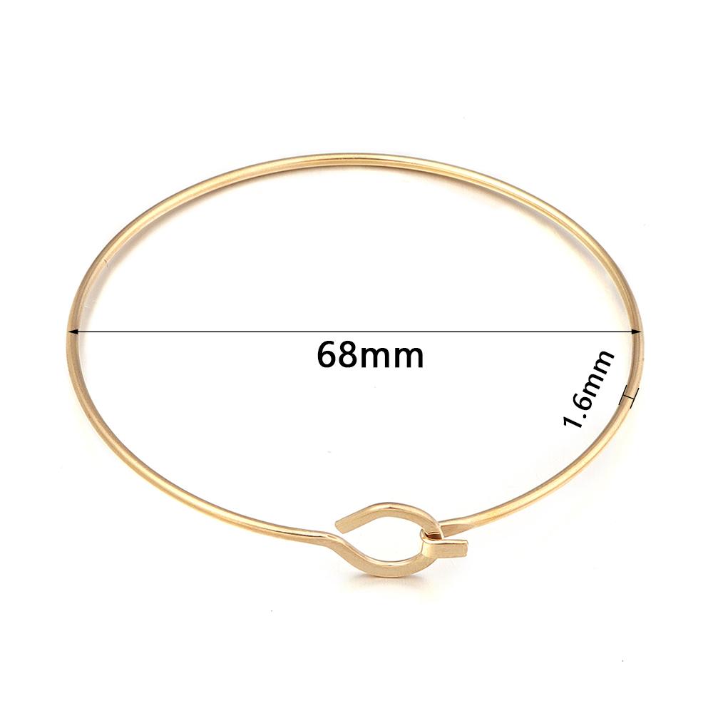Trendiges Armband aus Edelstahl in Goldoptik – Armreif für Damen und Herren – ideal für Hochzeiten, Geburtstage, Partys, festliche Anlässe und als Geschenk.