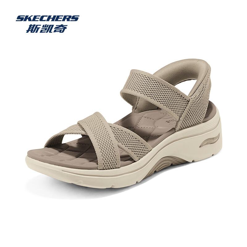 

Жіночі повсякденні дихаючі сандалі Skechers без застібок 140843