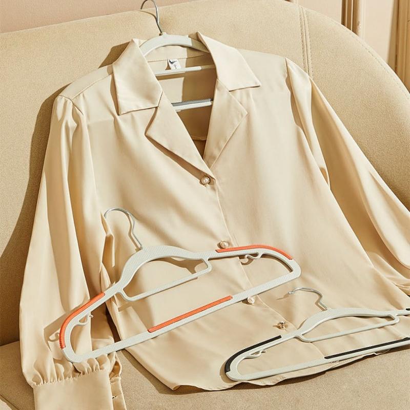 10Pcs Random Color Hot Selling Anti-slip Plastic Hangers Clothes Space Saving Traceless Clothes Hanger for Supermarket & Home