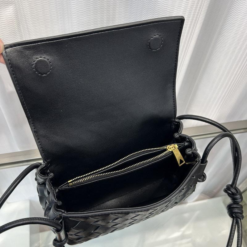 New Cowhide Leather Woven Bag Small Square Bag Pillow Bag Tote Bag Shoulder Messenger Bag Handbag Women's Bag