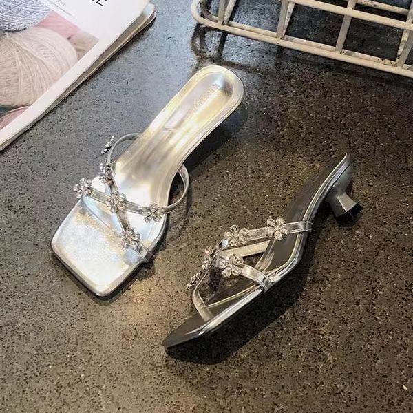 Square head open-toed temperament one-word slippers women's summer 2025 new simple flower rhinestone versatile niche shoes