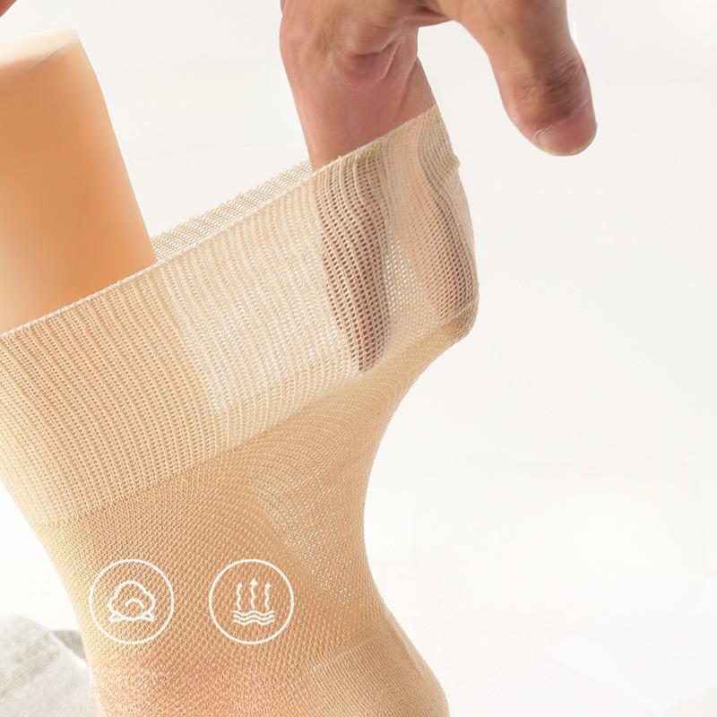 Ultra-thin Large-sized Loose-fitting Socks for The Elderly with Swollen Feet, Loose Mid-calf for Middle-aged and Elderly People