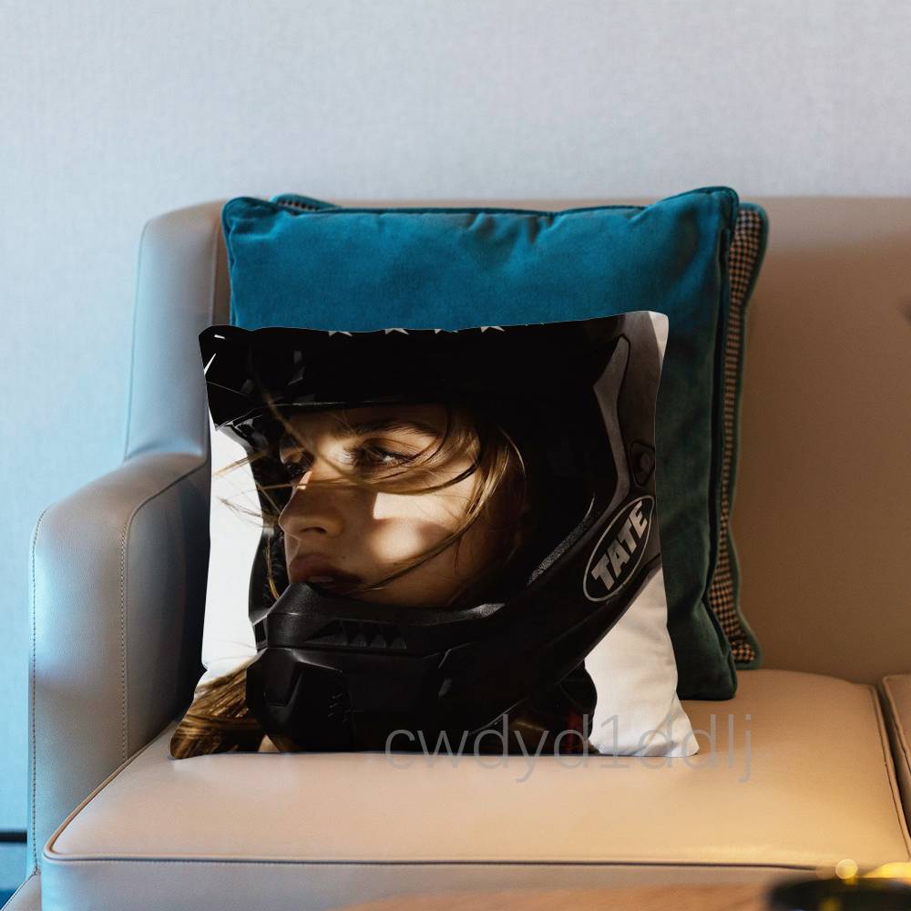 T-Tate M-Mcrae So Close To What Pillowcases Cute Funny Pillow Case For Wedding Party Home Decor Comfy Pillow Cover