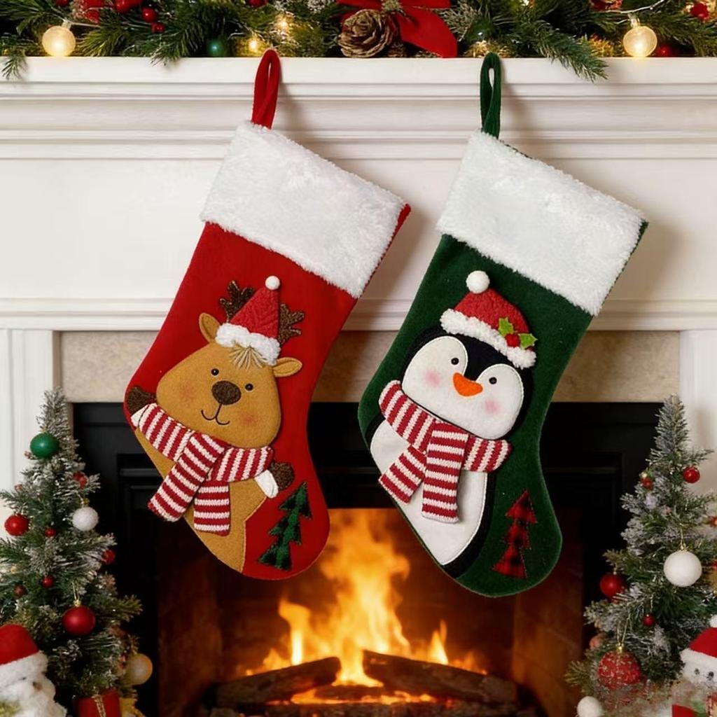Santa Claus Gift Bag Pendant for Christmas Tree & Stocking Decoration