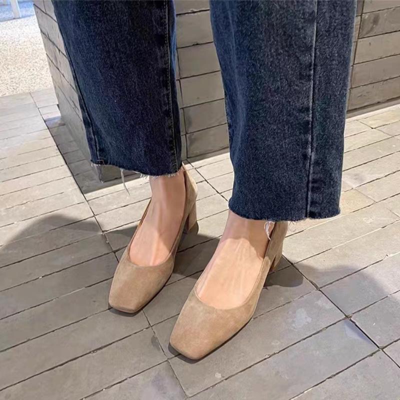 

Мода 2025 Новые Черные Темпераментные Профессиональные Женские Туфли На Среднем Каблуке С Квадратным Носком На Высоком Каблуке Женские На Толстом Каблуке 35 абрикосовый