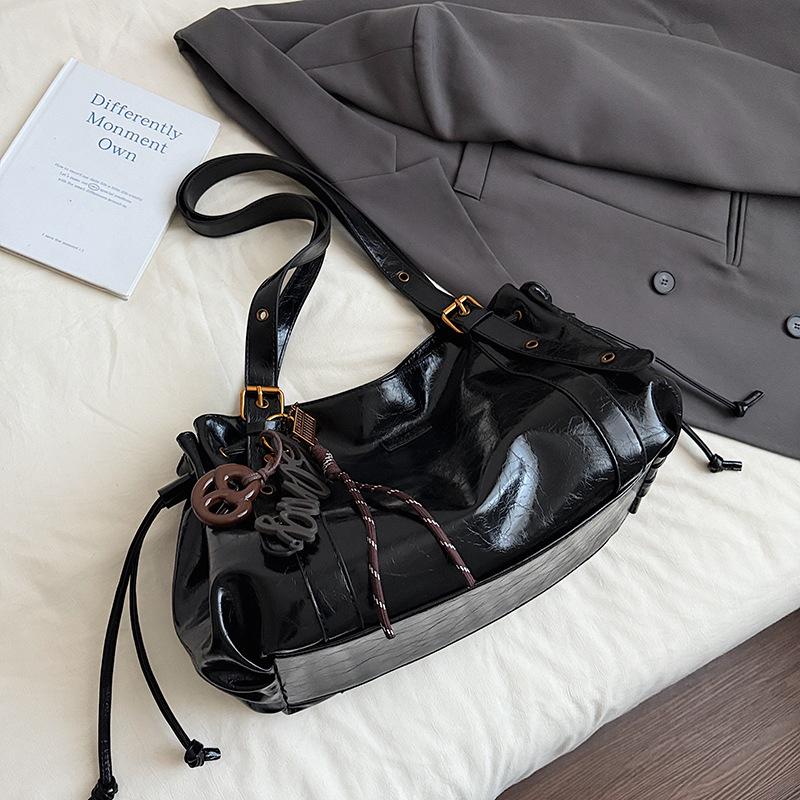 Bag women's large-capacity winter new casual one-shoulder fashion tote bag