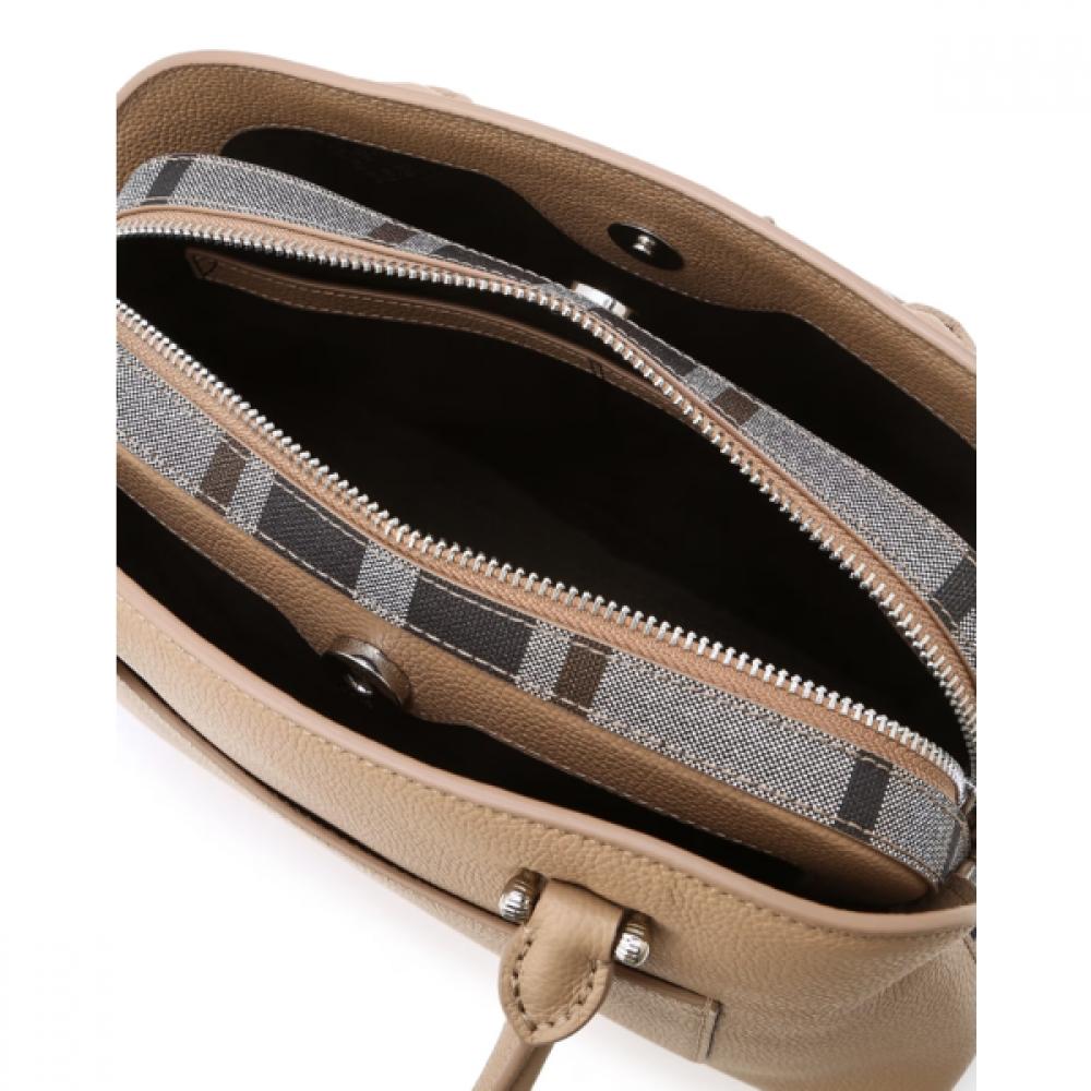 Dcba6e760i2 [tartan Combi] Beige Dd Logo Leather Tote Bag