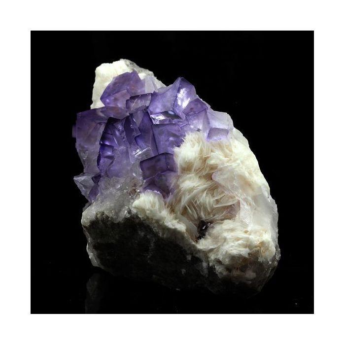 Pierres et Minéraux. Fluorite + Baryte. 1714.0 ct. Taourirt Province, Eastern Region, Maroc..