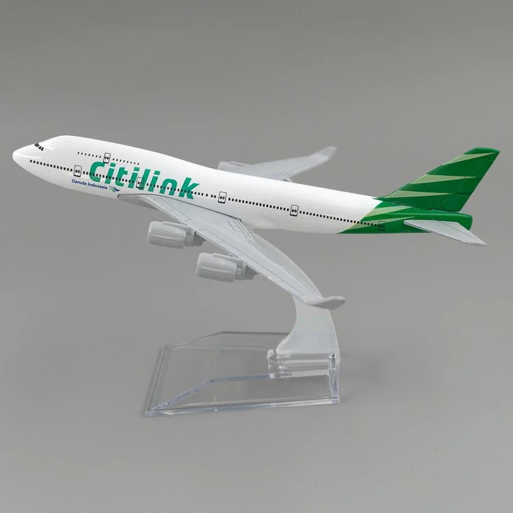 

Модель самолета 16 см Индонезийский Citilink Air B-747 B747 Симуляция Сплав Пассажирский самолет Модель Коллекция Дисплей Бутик Декор